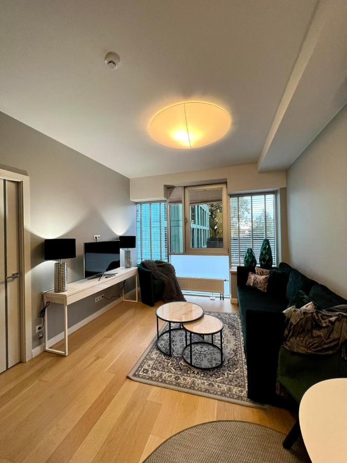 New Apartment,Free Parking In The Center Klaipeda Luaran gambar